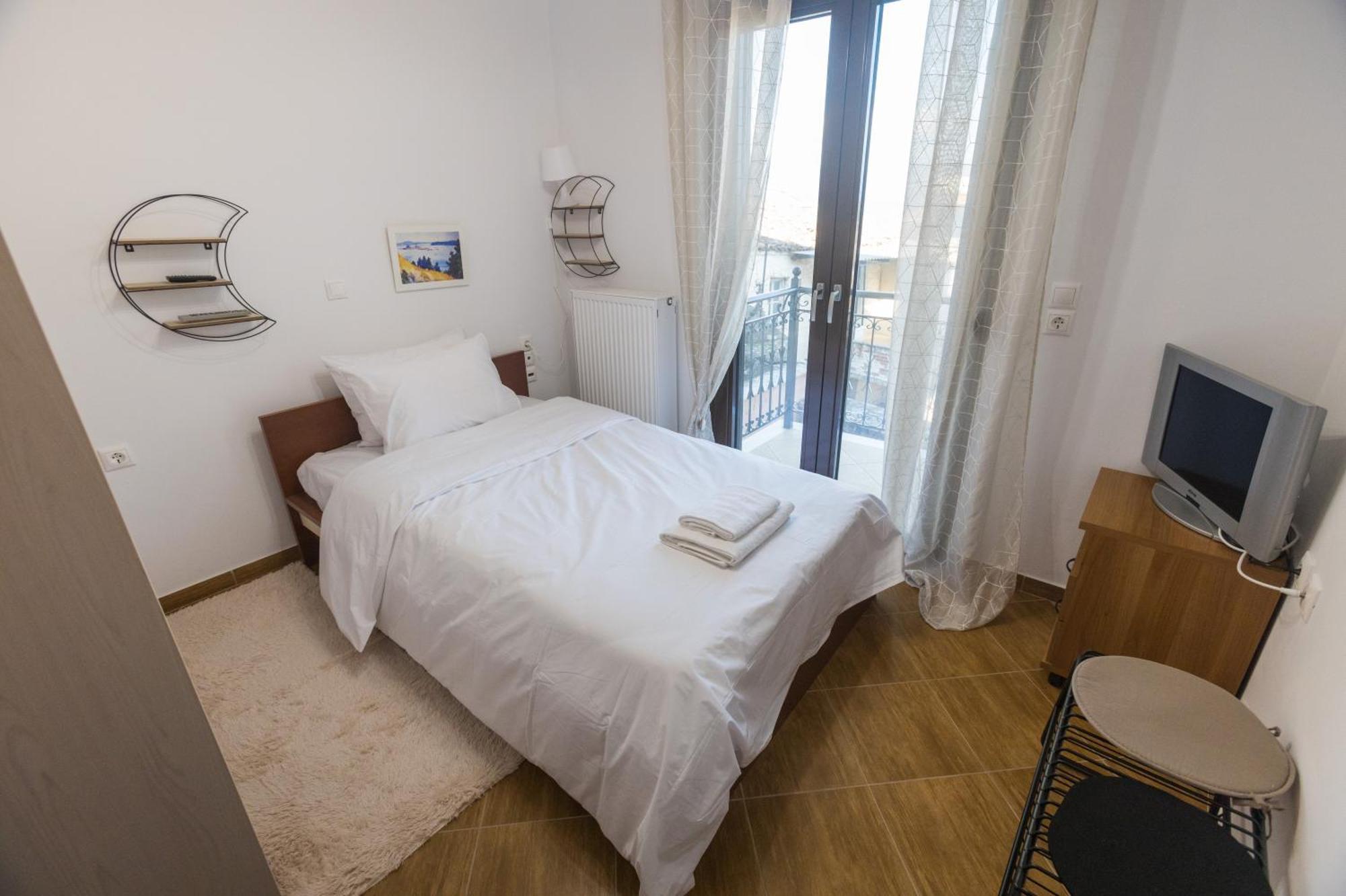 Avgerinos Ηome Breakfast Basket Complimentary Βίλα Αμφίκλεια Εξωτερικό φωτογραφία